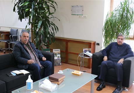 Seklaoui receives the head of Tobacco Farmers Syndicate