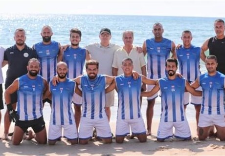 The Regie wins over the Army and solidates its lead of the Beach Football Tournament ​